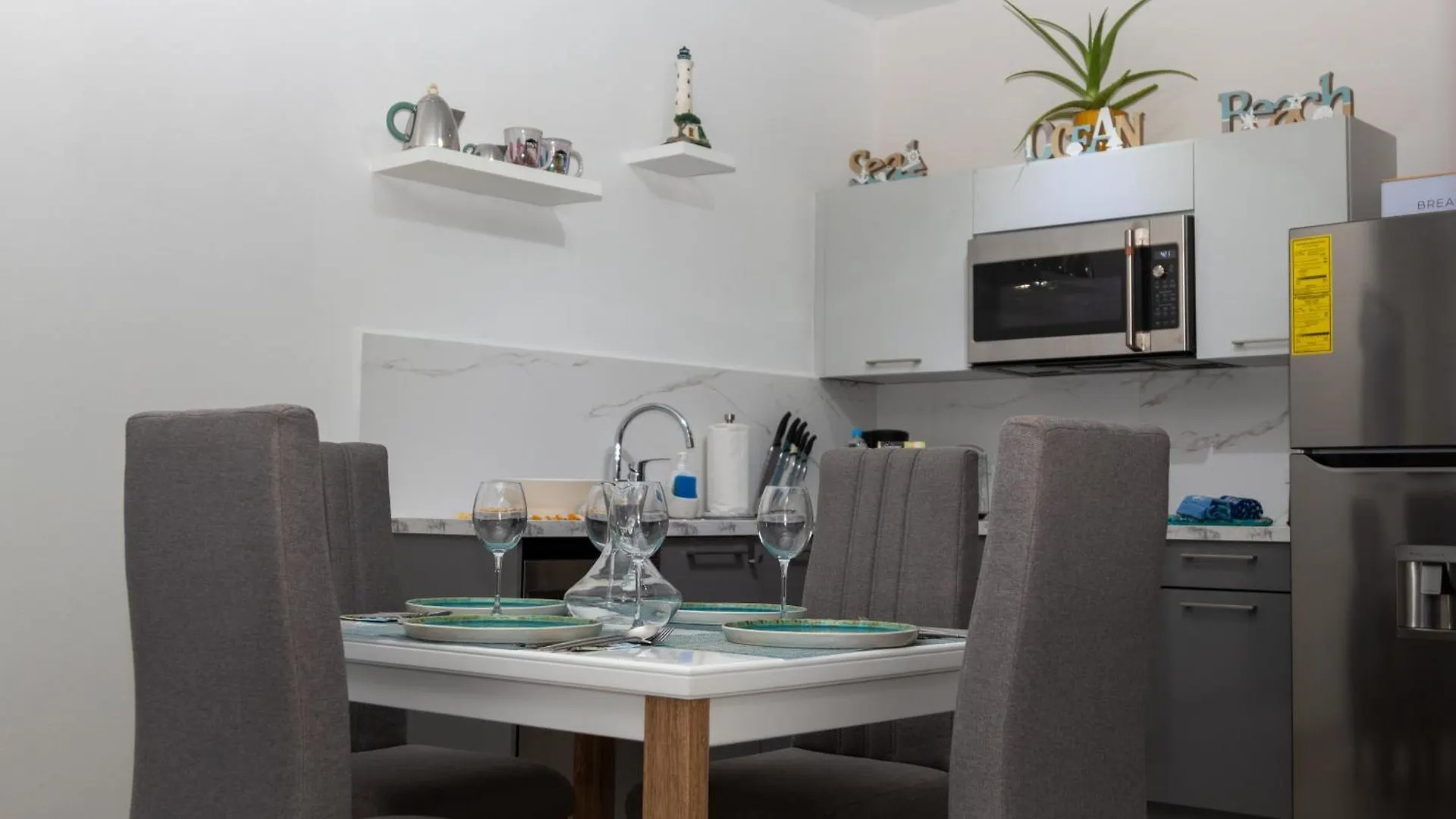 Apartment New! Cozy 1 Bedroom Condo- Gold Coast, Noord Aruba Palm Beach Aruba